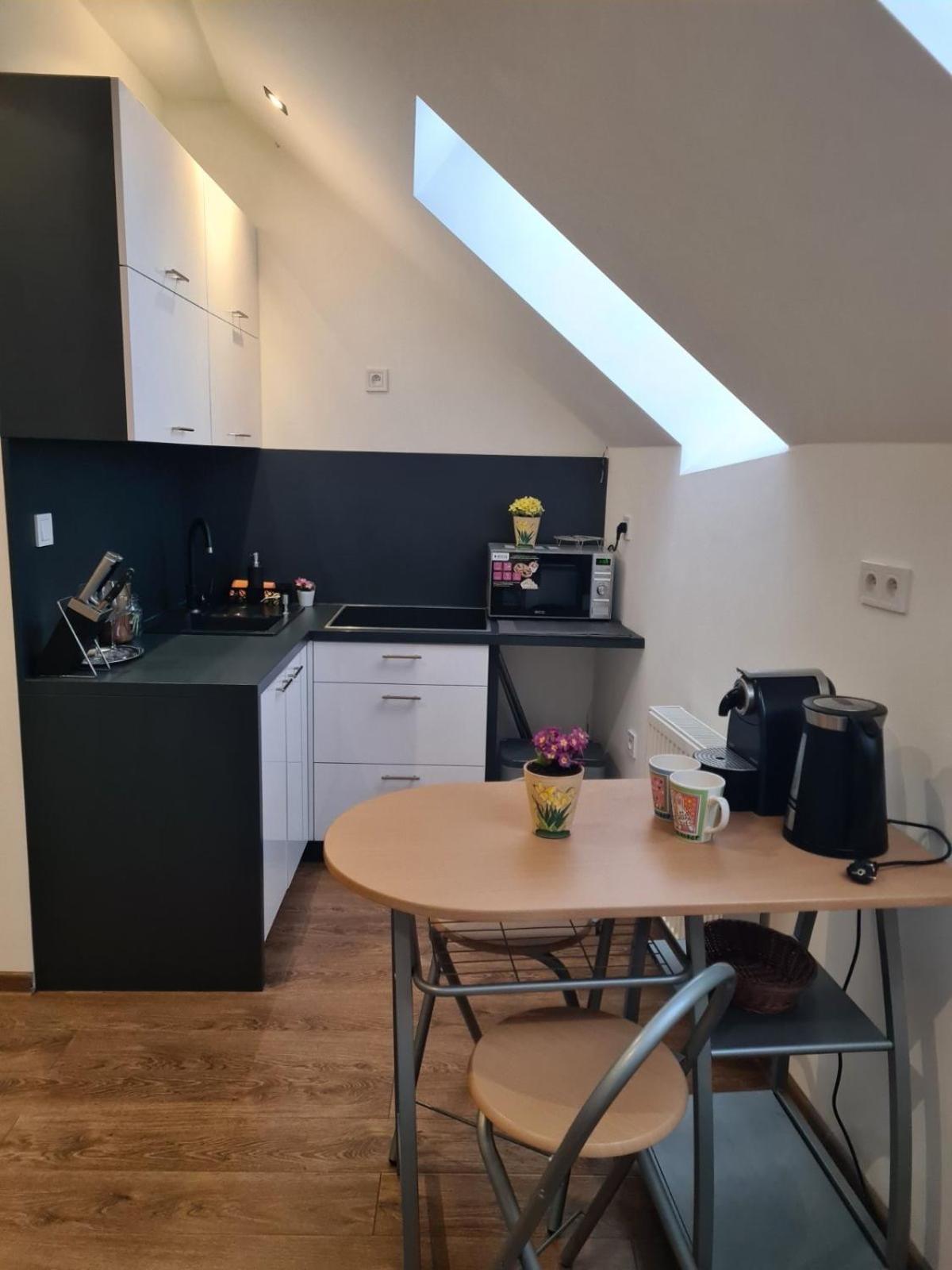 קושיצה Apartment Zvonarska With Parking מראה חיצוני תמונה